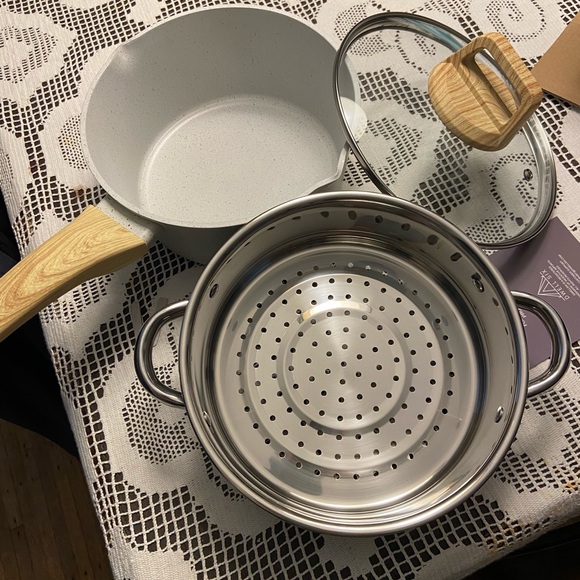 Earth Elements 2.5qt Sauce Pot with Steamer insert - Picture 2 of 3